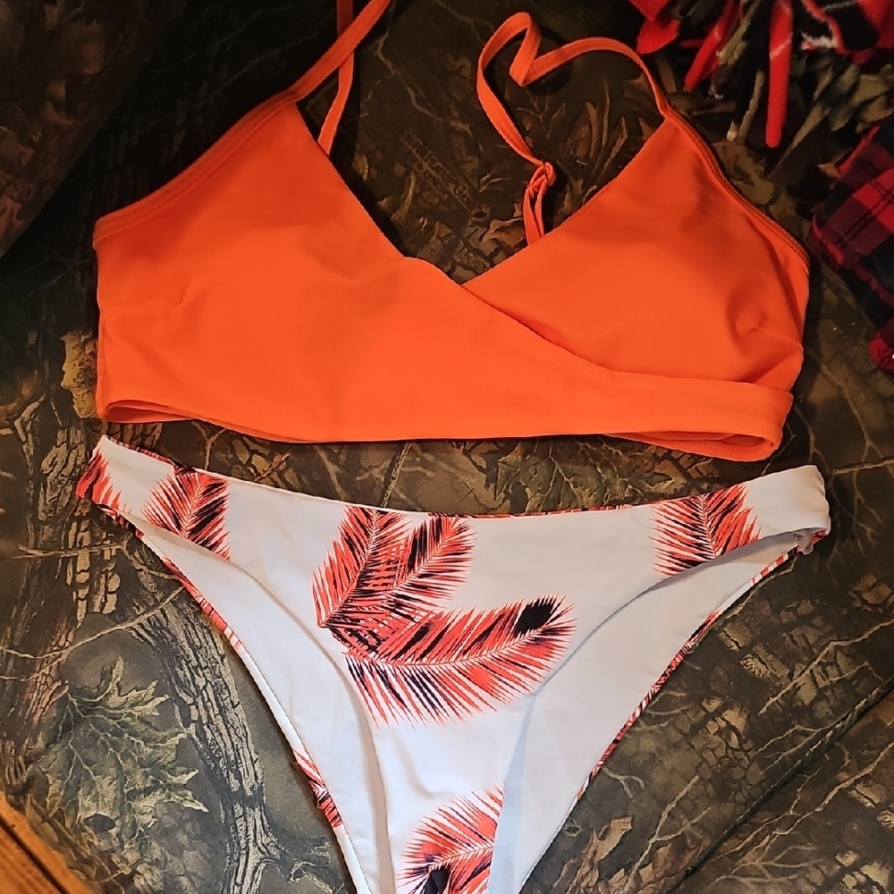 SHEIN Orange Bikini Set with Palm-Print White Bottoms